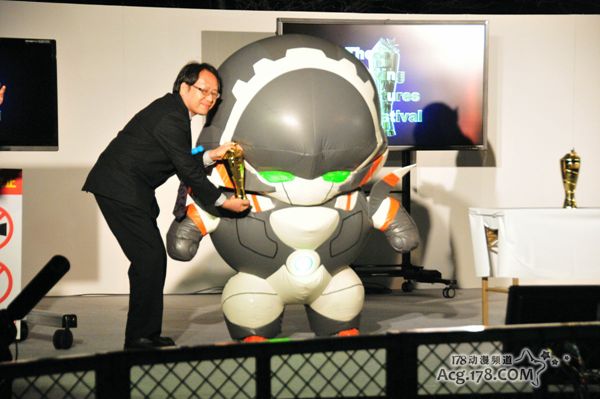 巨人2.jpg